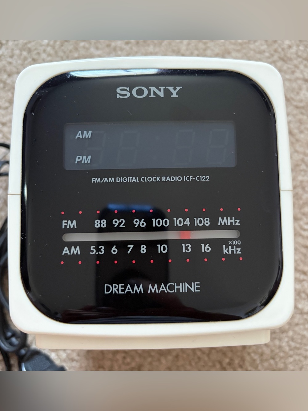 Sony Dream Machine Clock Radio - White and Black ICF-C122